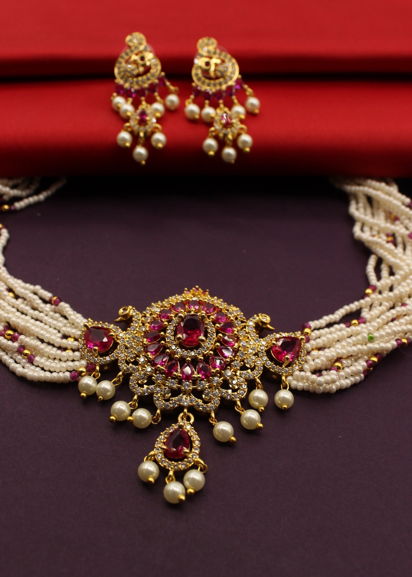 MAJESTIC PEACOCK MOTI NECKLACE