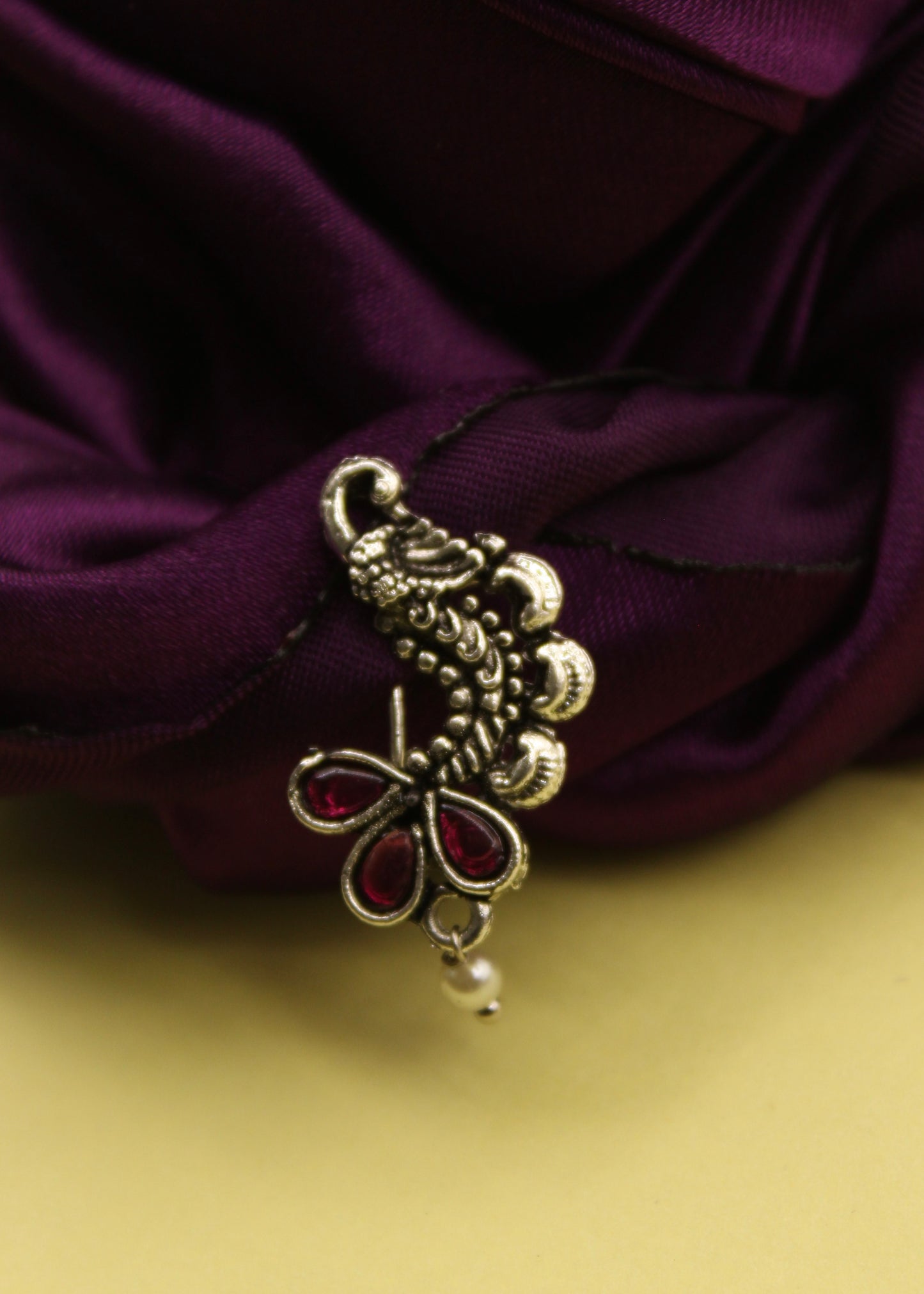 GRACEFUL PEACOCK OXIDISED NATH