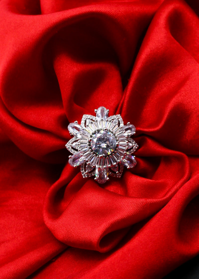 GLORIOUS DIA FINGER RING