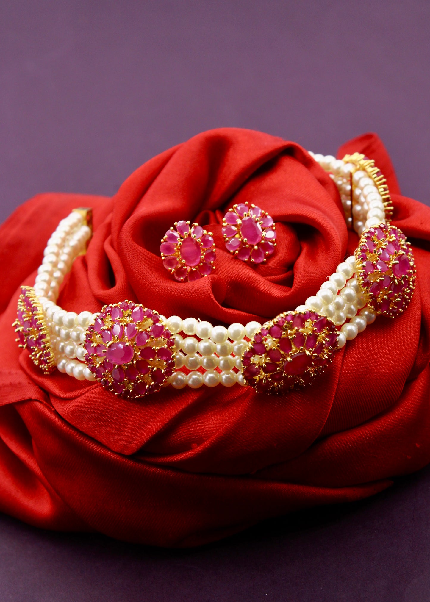ROYAL FLORAL PEARL CHOKER