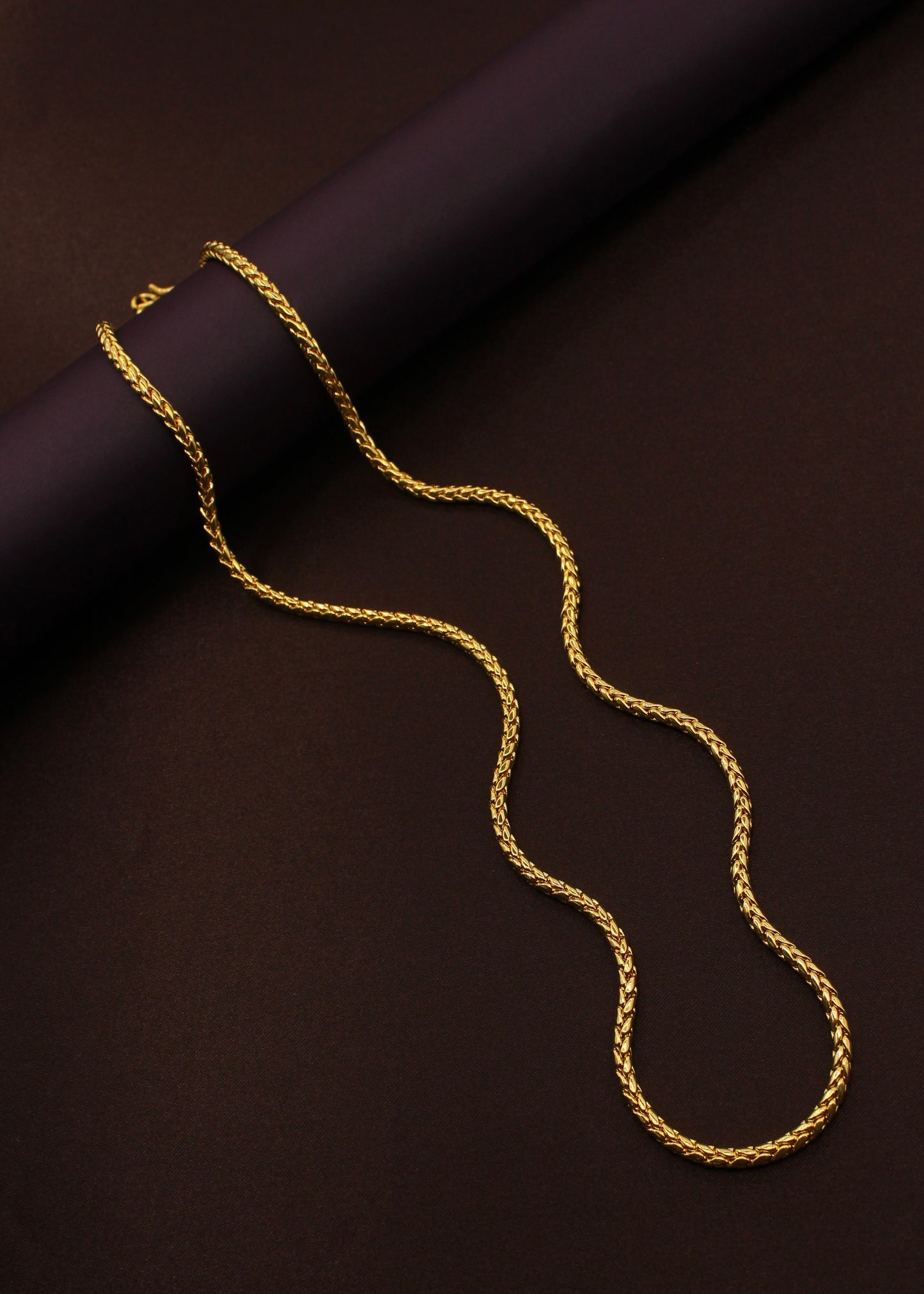 FASCINATING GOLD PLATED CHAIN