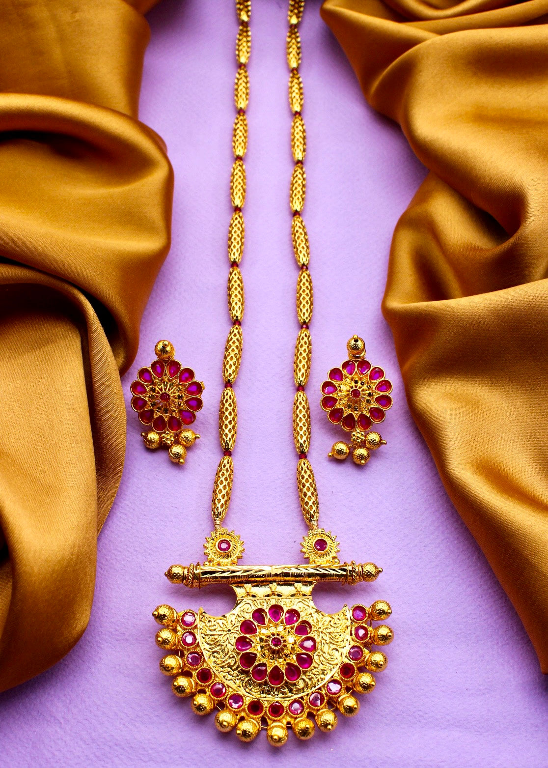 ETHEREAL MALHAR NECKLACE