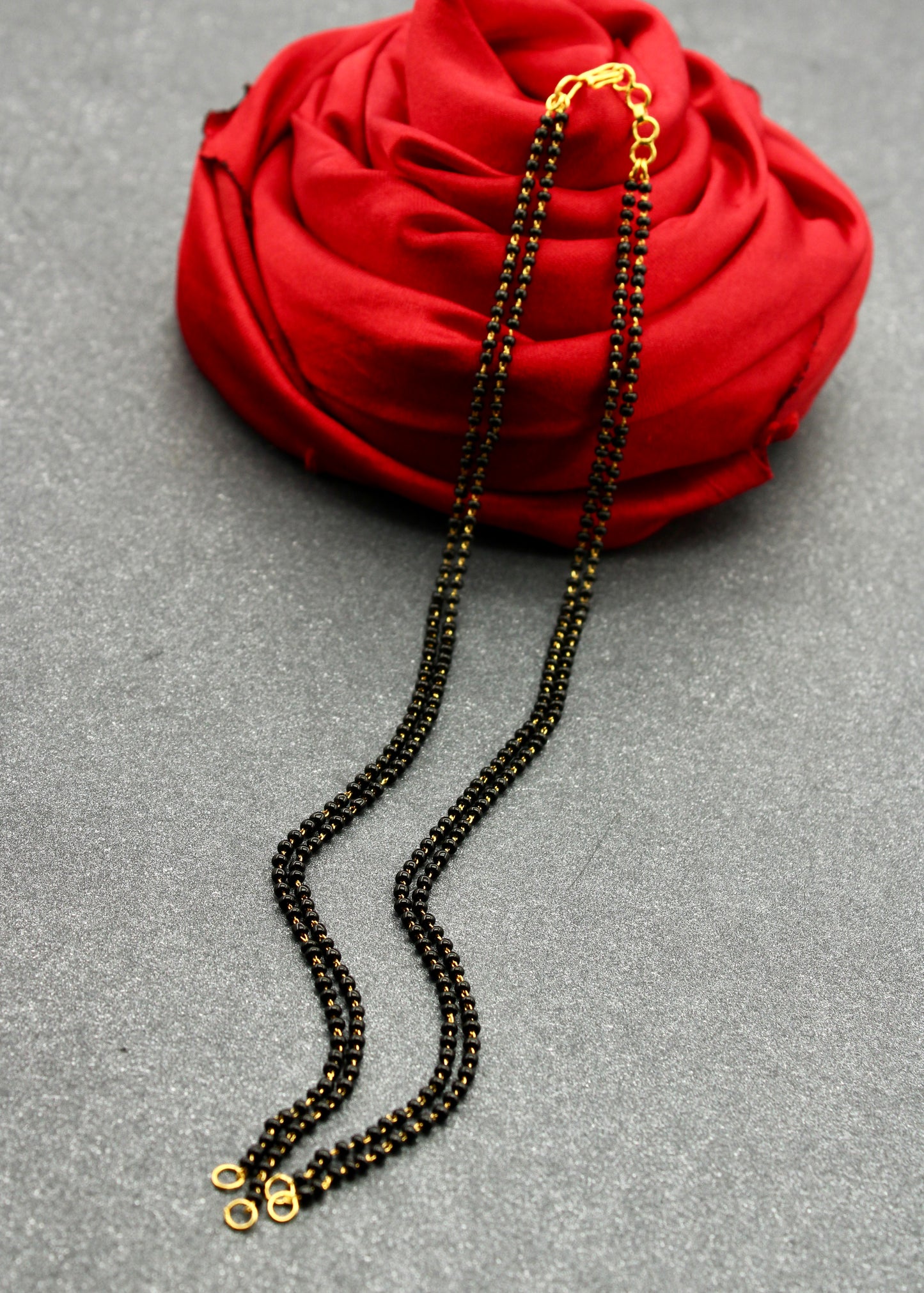 ELEGANT MANGALSUTRA SAR