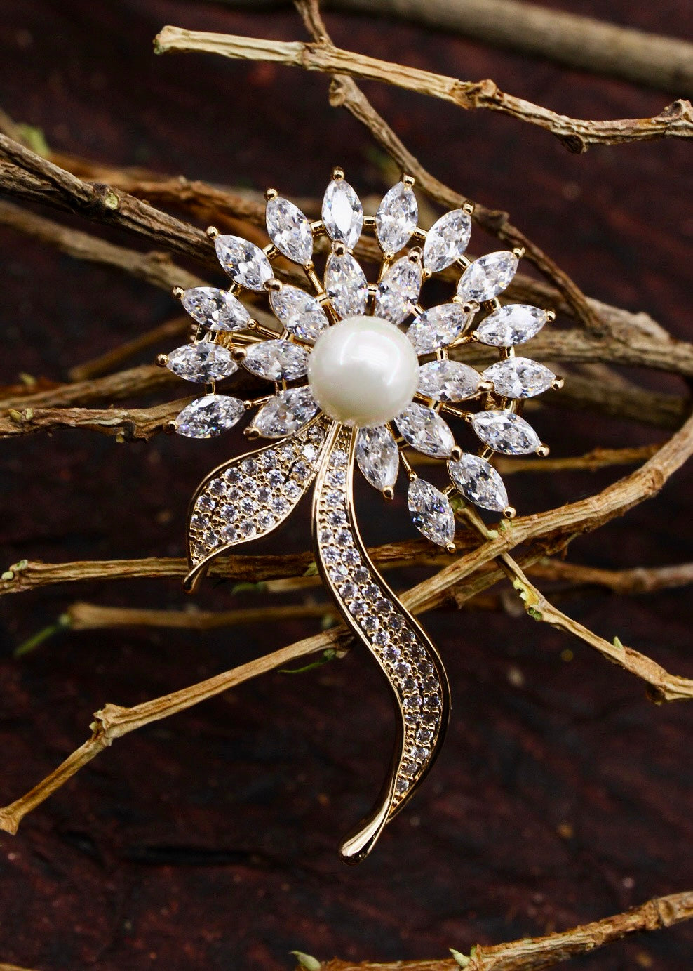 FLORET DESIGNER SAREEPIN