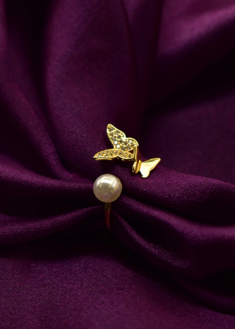 BUTTERFLY FINGER RING