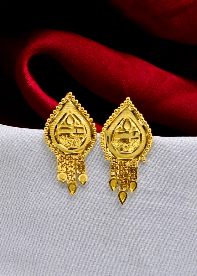 DROPLET DESIGN EARRINGS