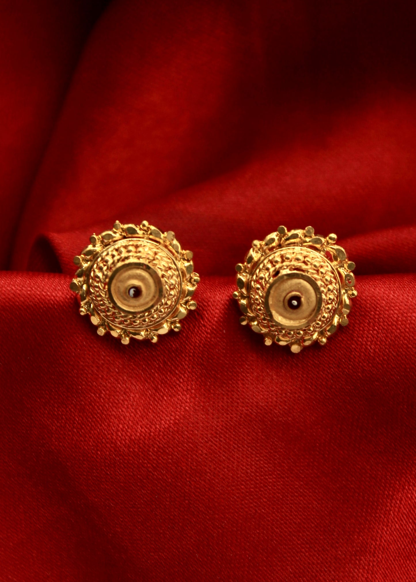 ROUND SHAPE GOLDEN TOPS