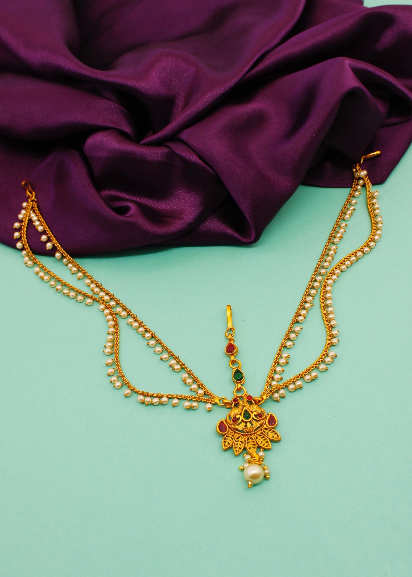 PEACOCK DESIGNER BINDI