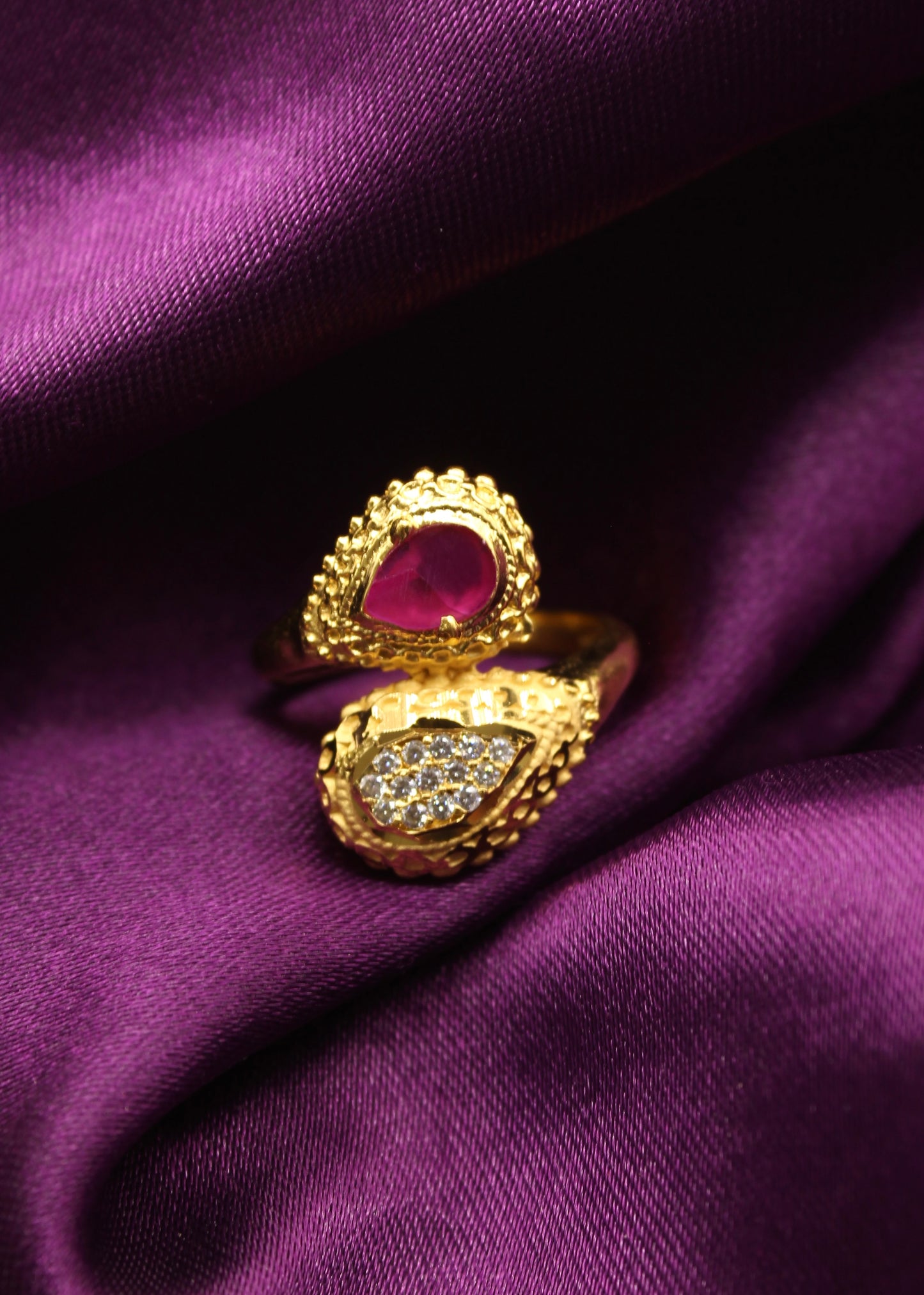 UNIQUE DESIGNER RING