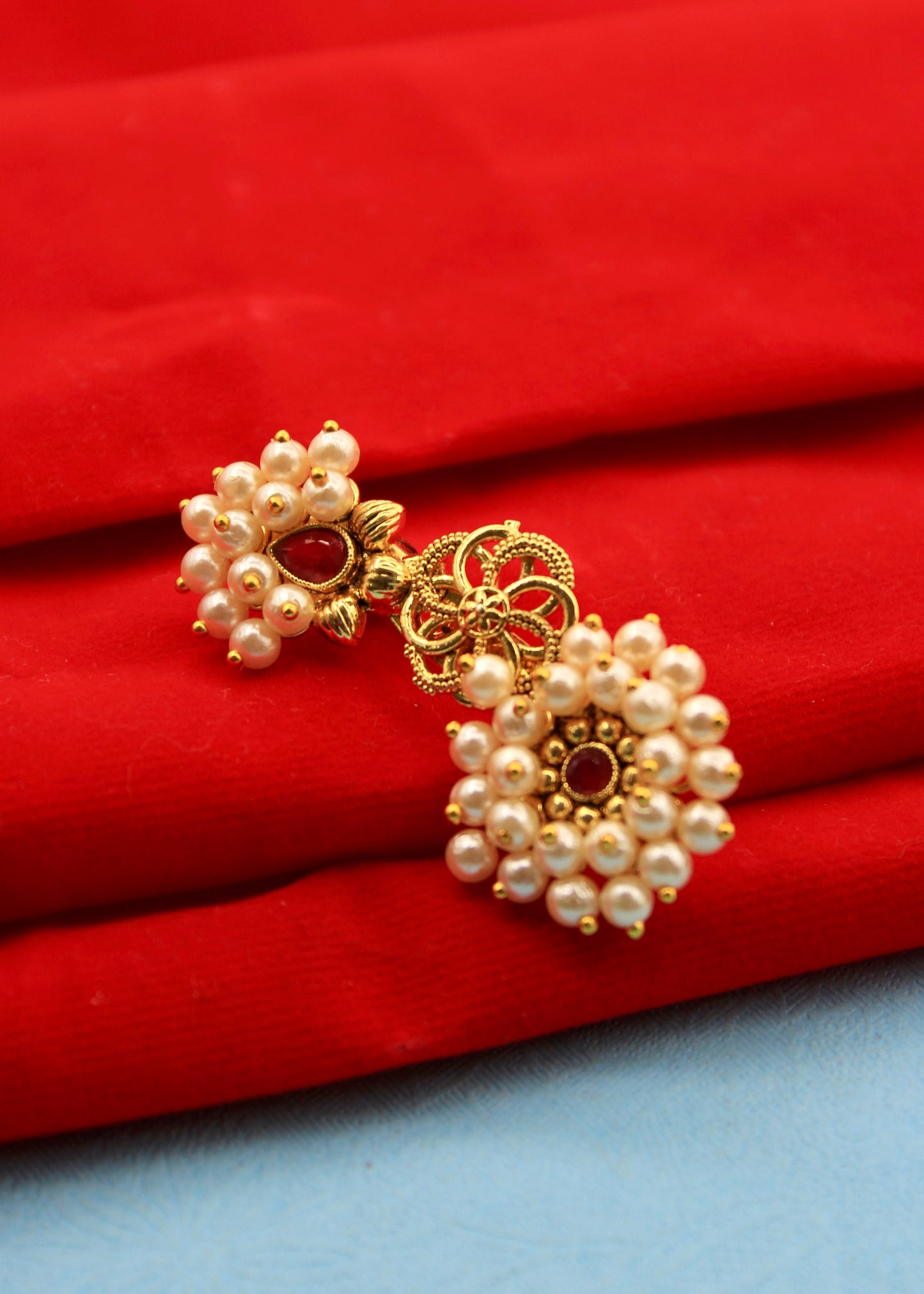 STUNNING PEARL SAREEPIN