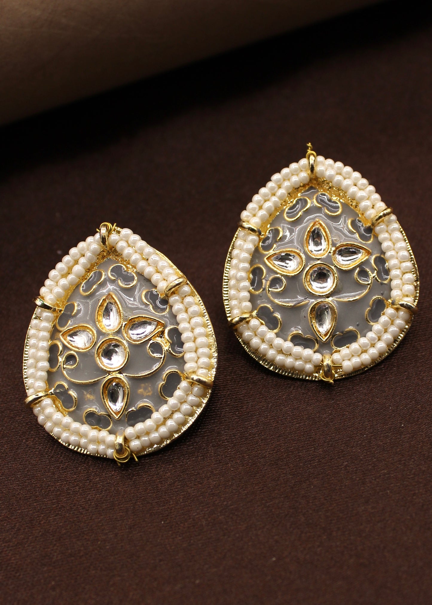 DELIGHTFUL TRADITIONAL EARRINGS