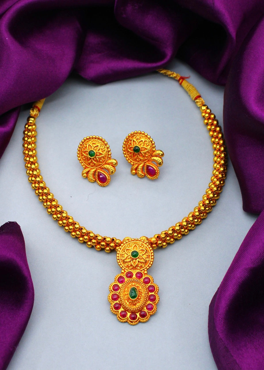 EXCLUSIVE DESIGNER NECKLACE