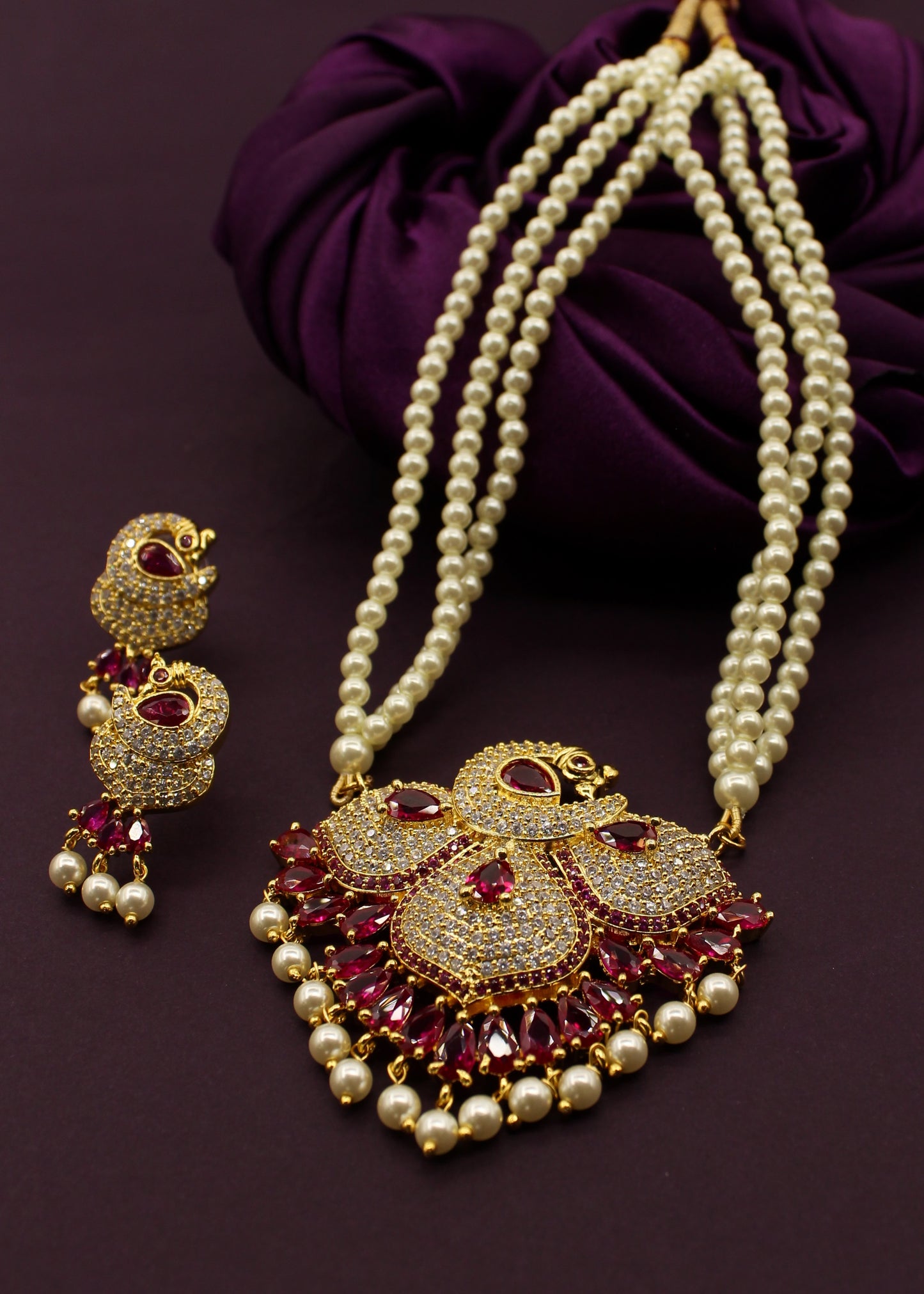 FANCY PEACOCK NECKLACE