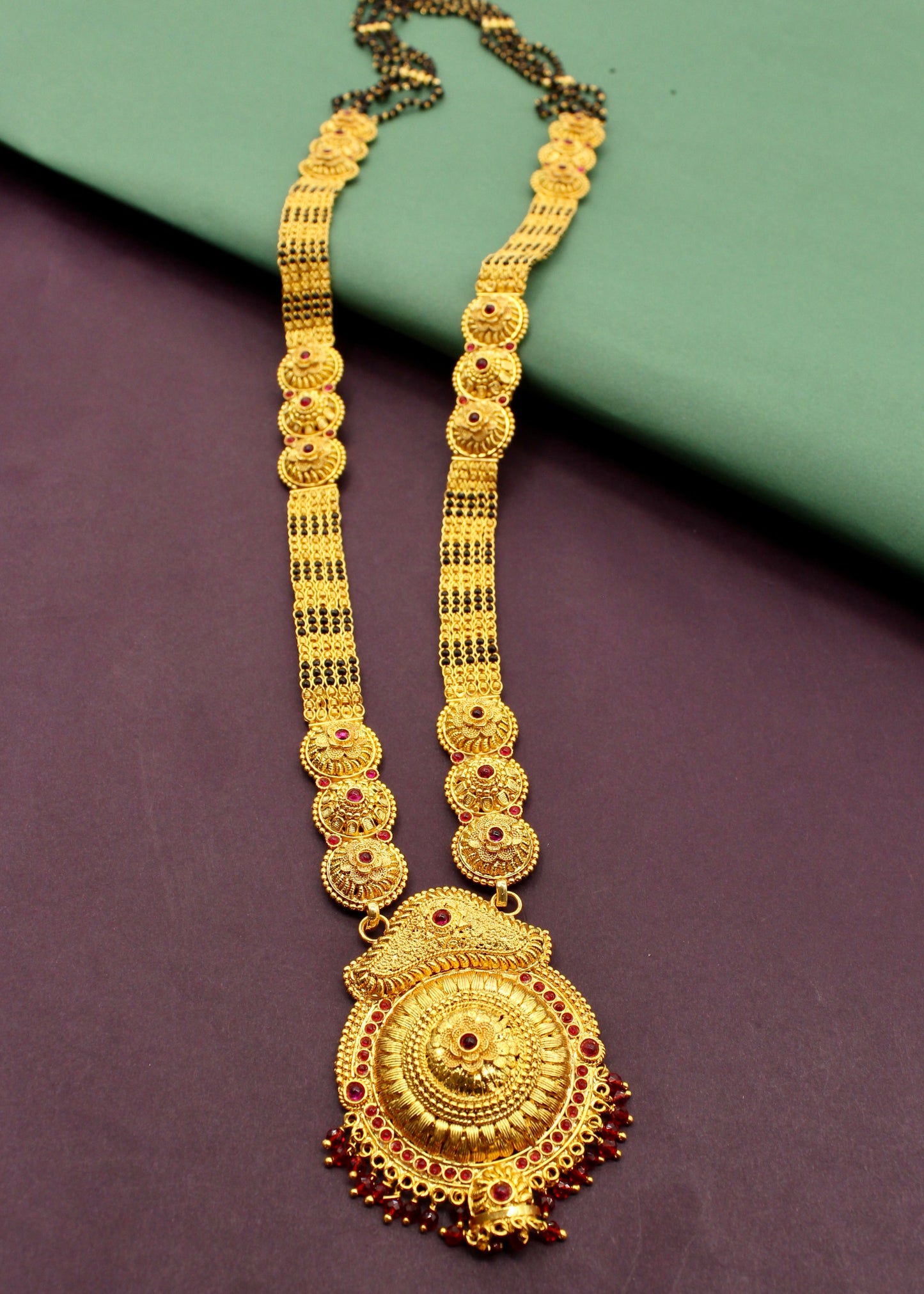 SLEEK FLOWERET MATTE MANGALSUTRA