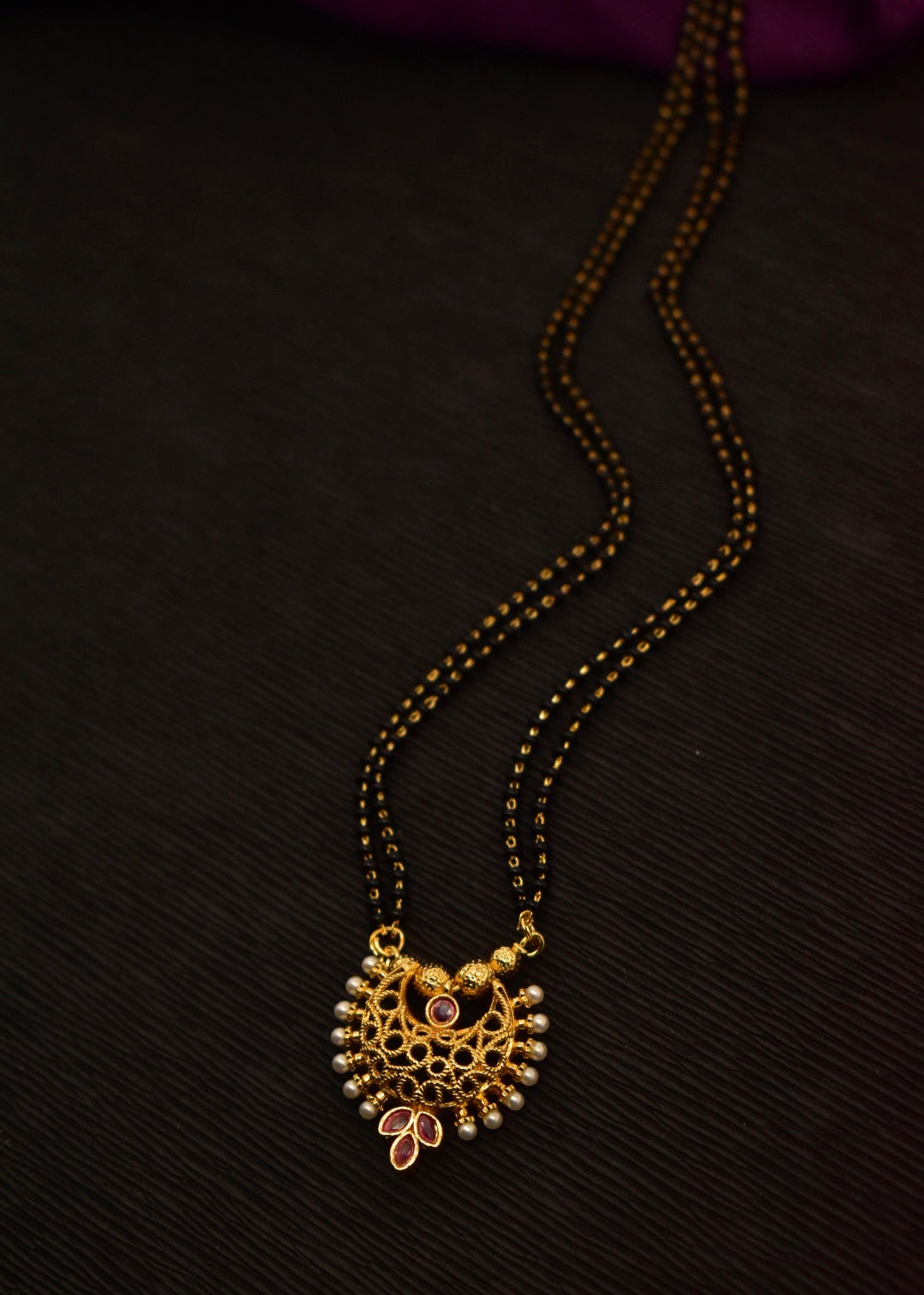 GLOSSY MANGALSUTRA