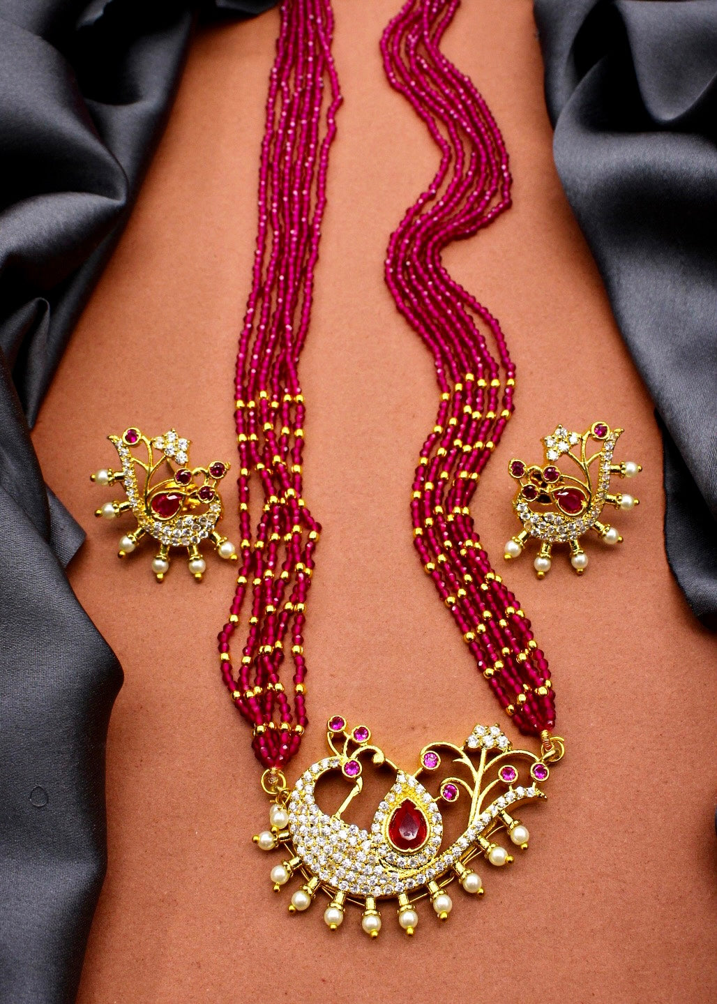 CLASSIC MOTI NECKLACE - Main Image