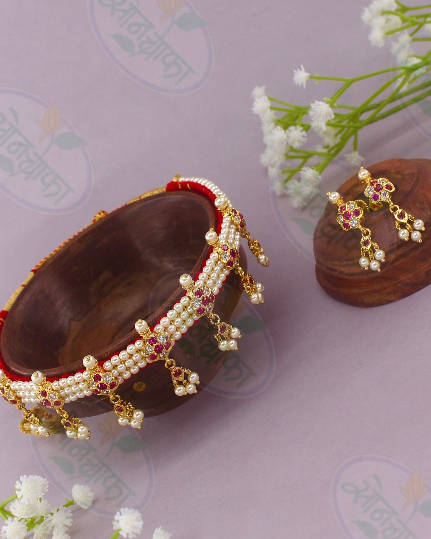 FLORAL TEXTURED MOTI CHINCHPETI