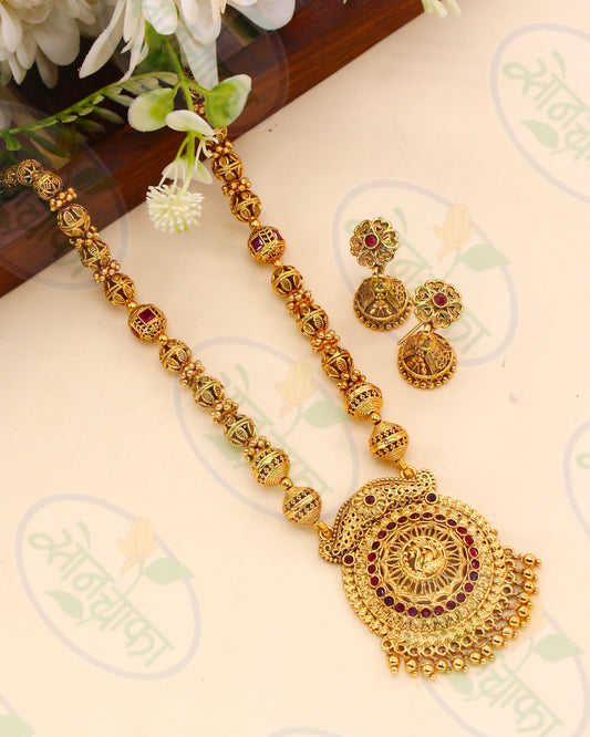 ALLURING ANTIQUE NECKLACE