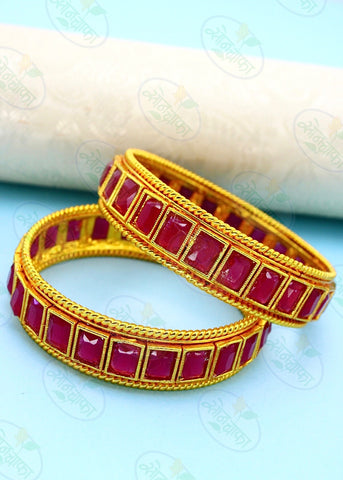 CLASSY SQUARE DESIGNER BANGLES