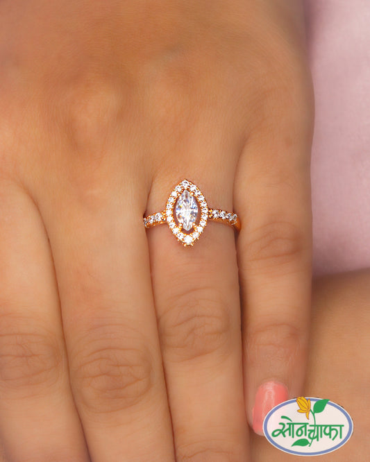 SHIMMERING OPULANCE DIAMOND RING