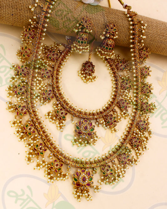 BRILLIANT RAJASI NECKLACE SET