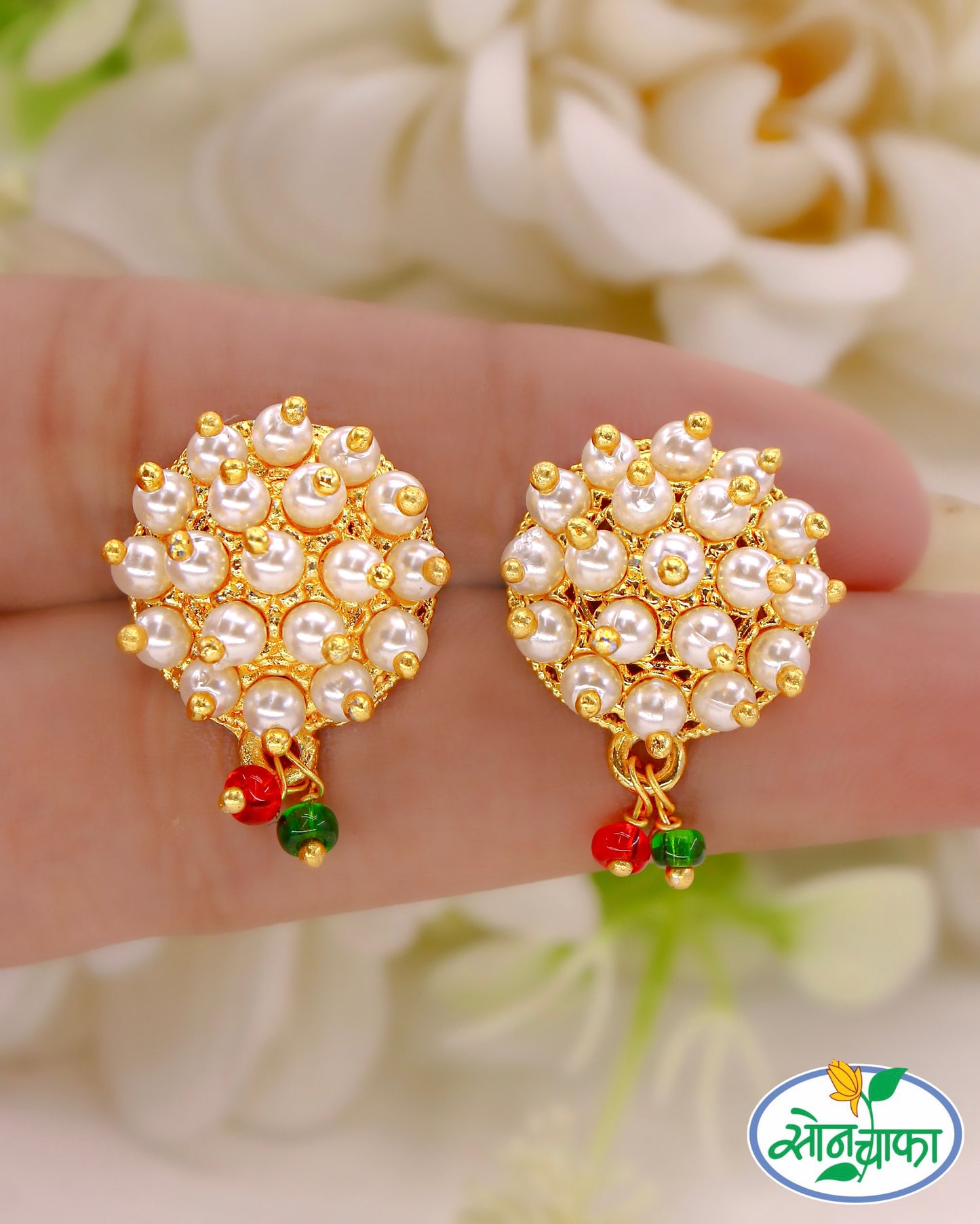 DAZZLING PEARL EARRINGS