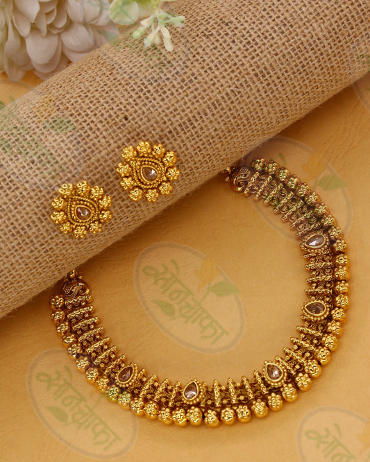 CHARMING DESIGNER NECKLACE