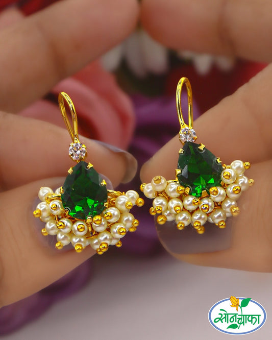 RADIATING LEAF PEARL EARRINGS