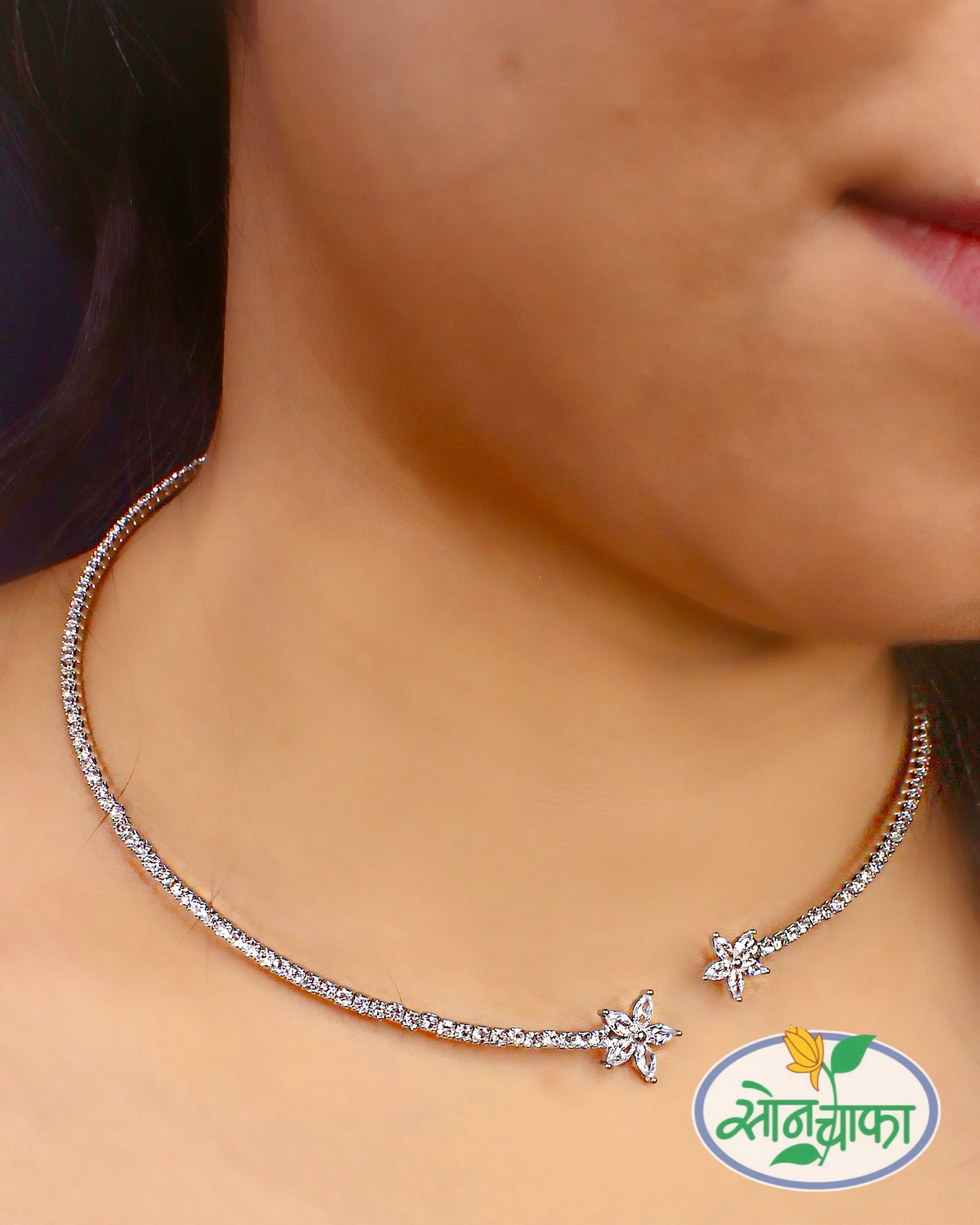 FLORAL DESIGNER NECKLACE