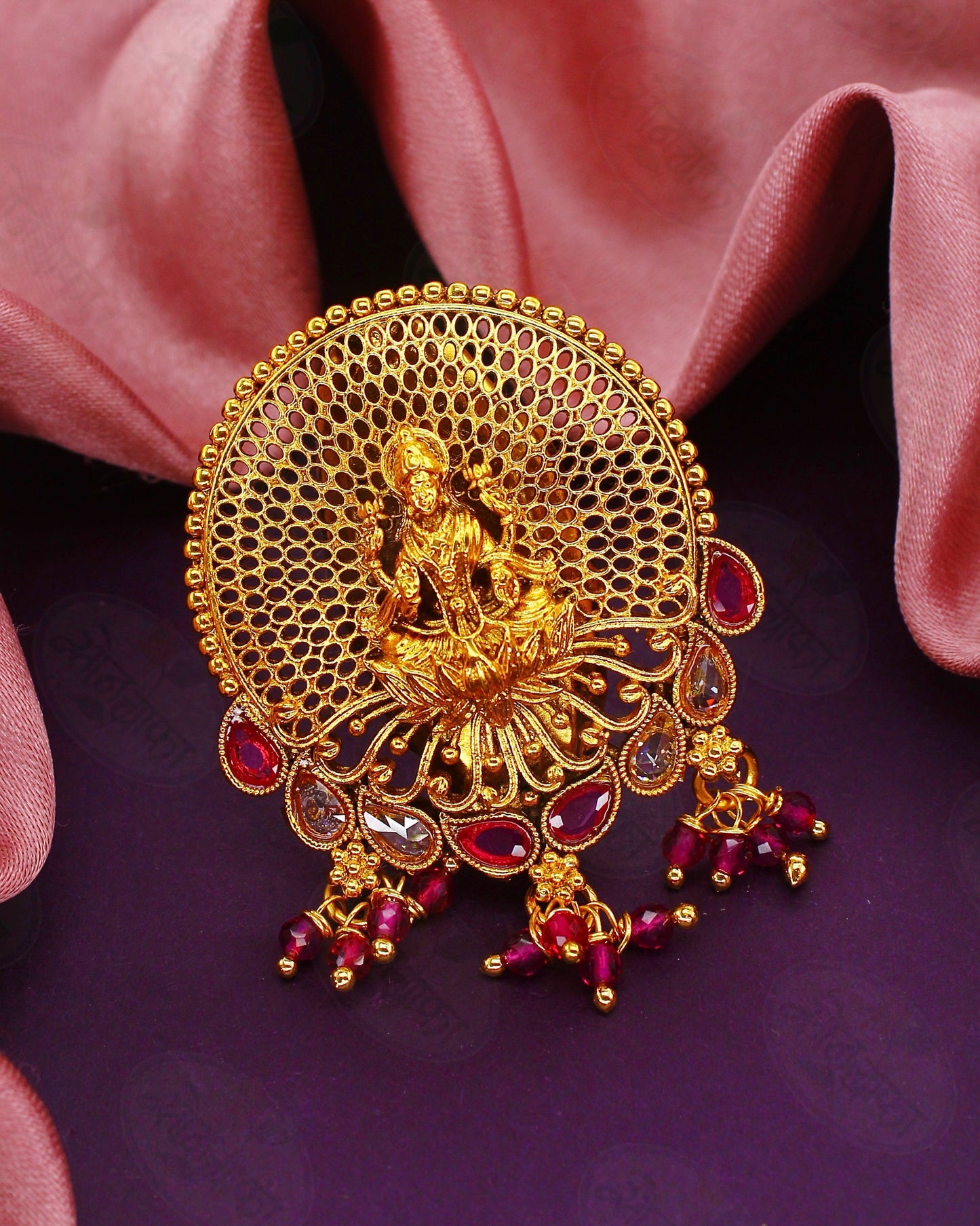 REGAL DIVINE LAXMI SAREEPIN