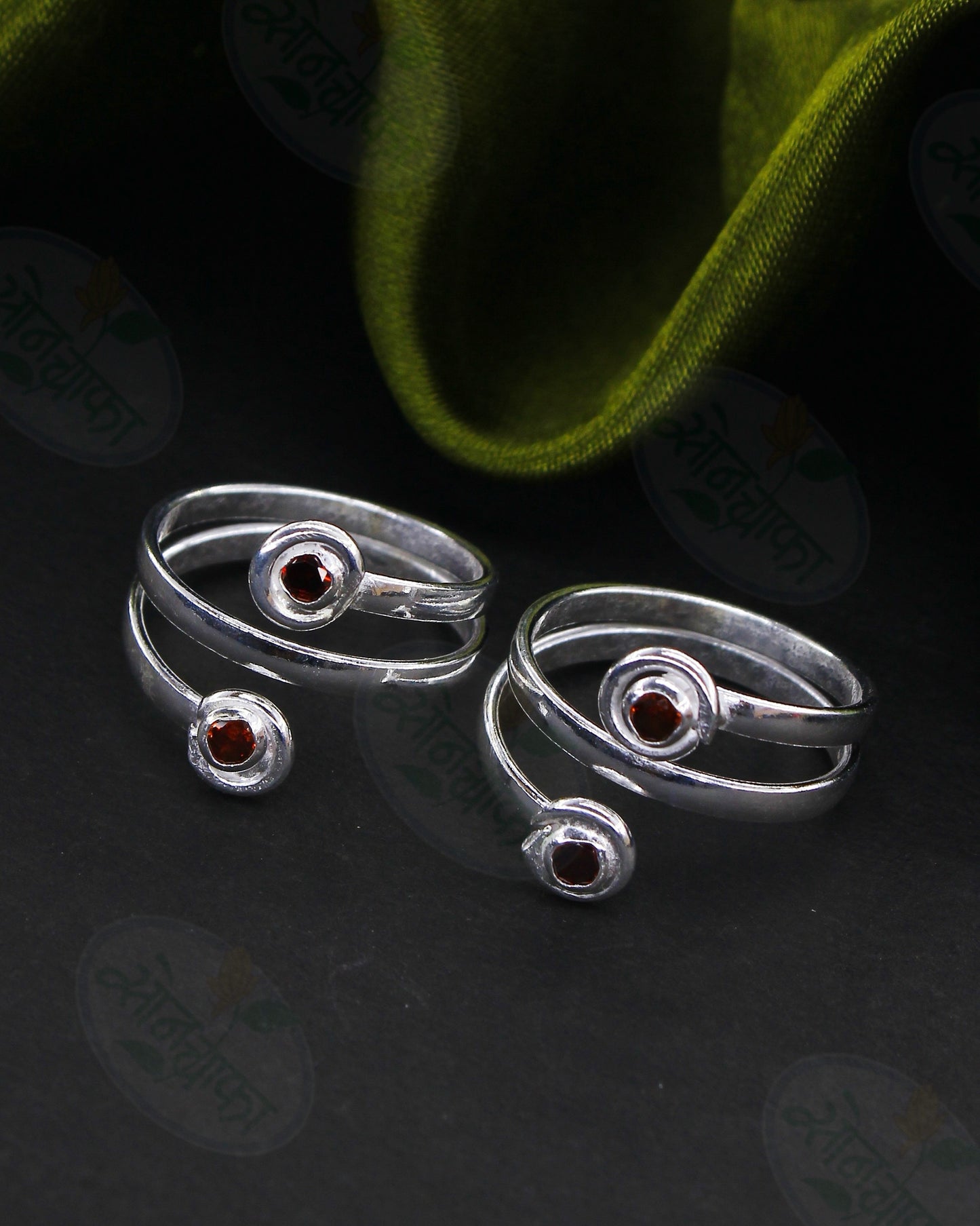 TRADITIONAL SILVER JODAVI