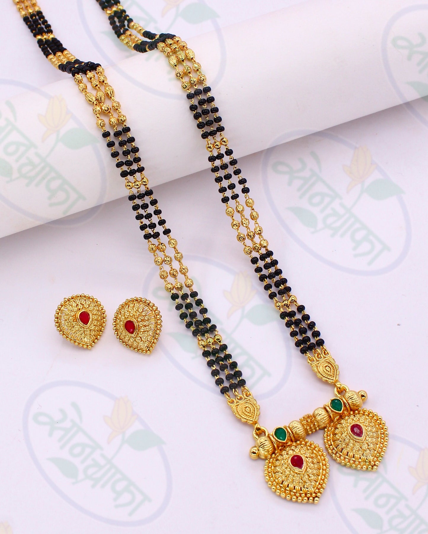 IMPRESSIVE ANTIQUE MANGALSUTRA