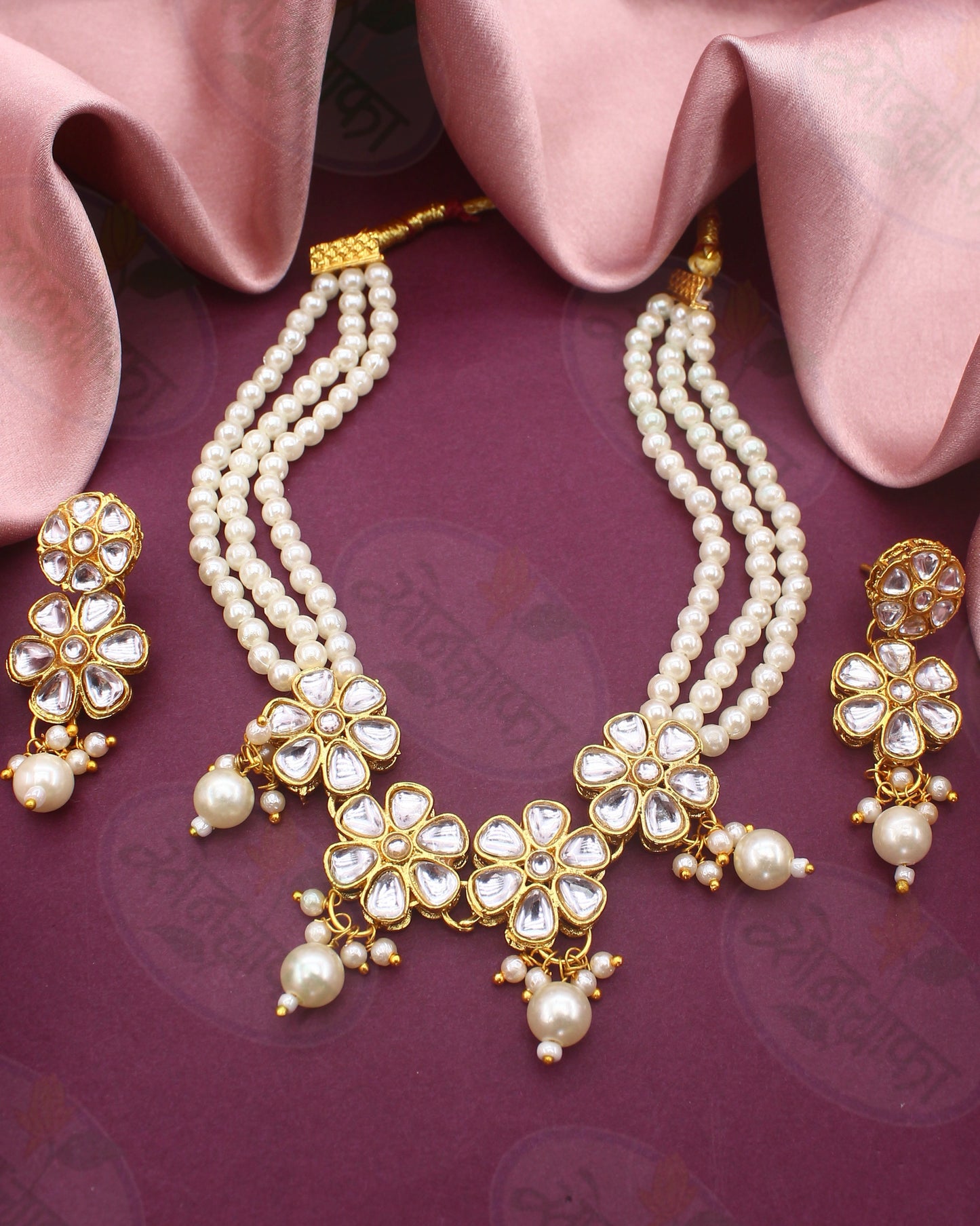 MOTI FLORESCENCE NECKLACE