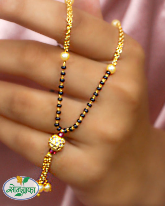 PRETTY ANTIQUE MANGALSUTRA