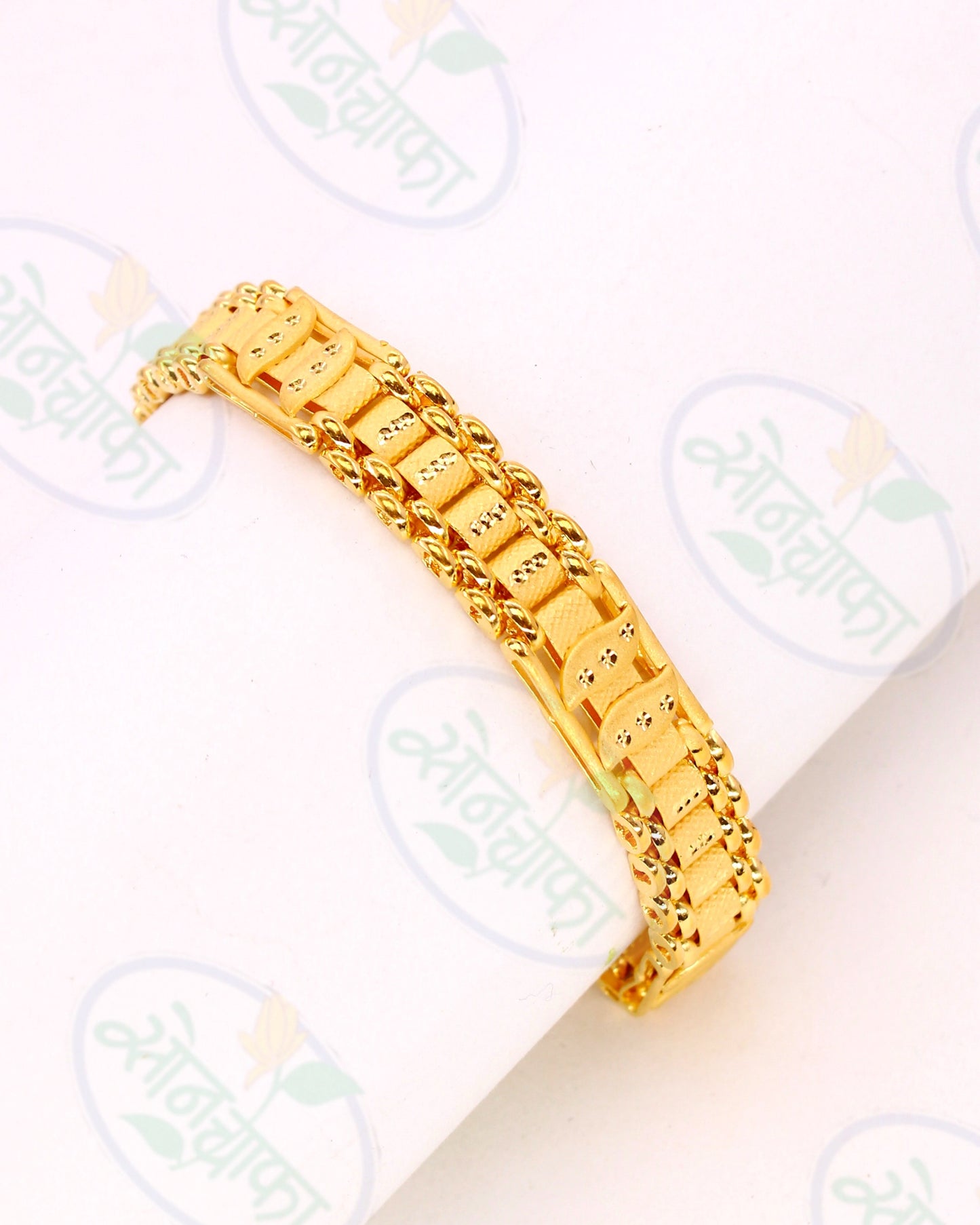 FANCY GOLD PLATED BRACELATE