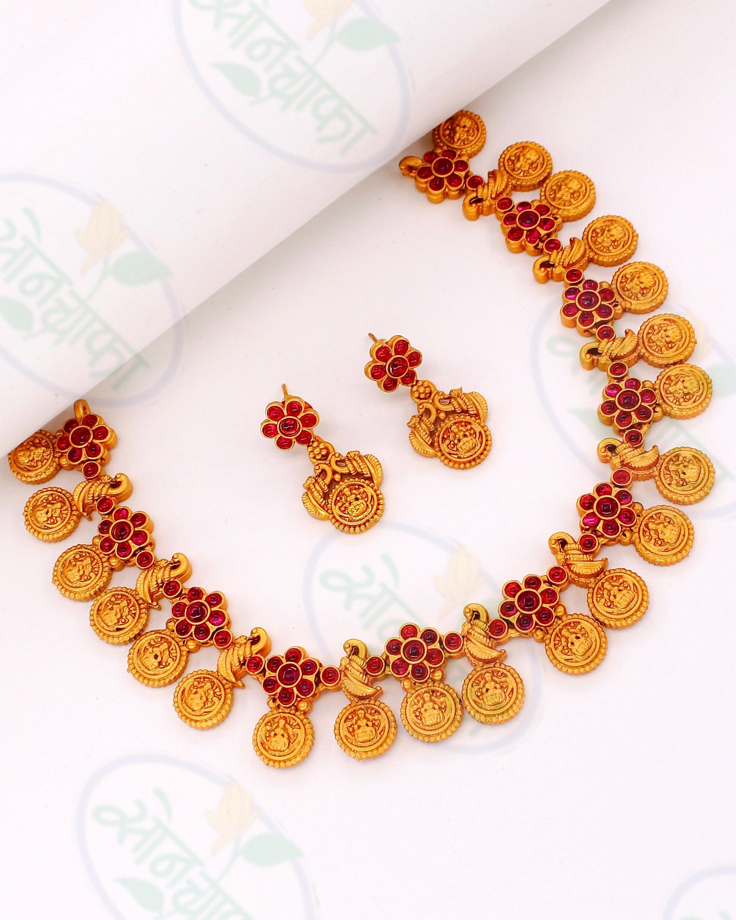 BEAUTIFUL KEMP STONE DESIGNER NECKLACE