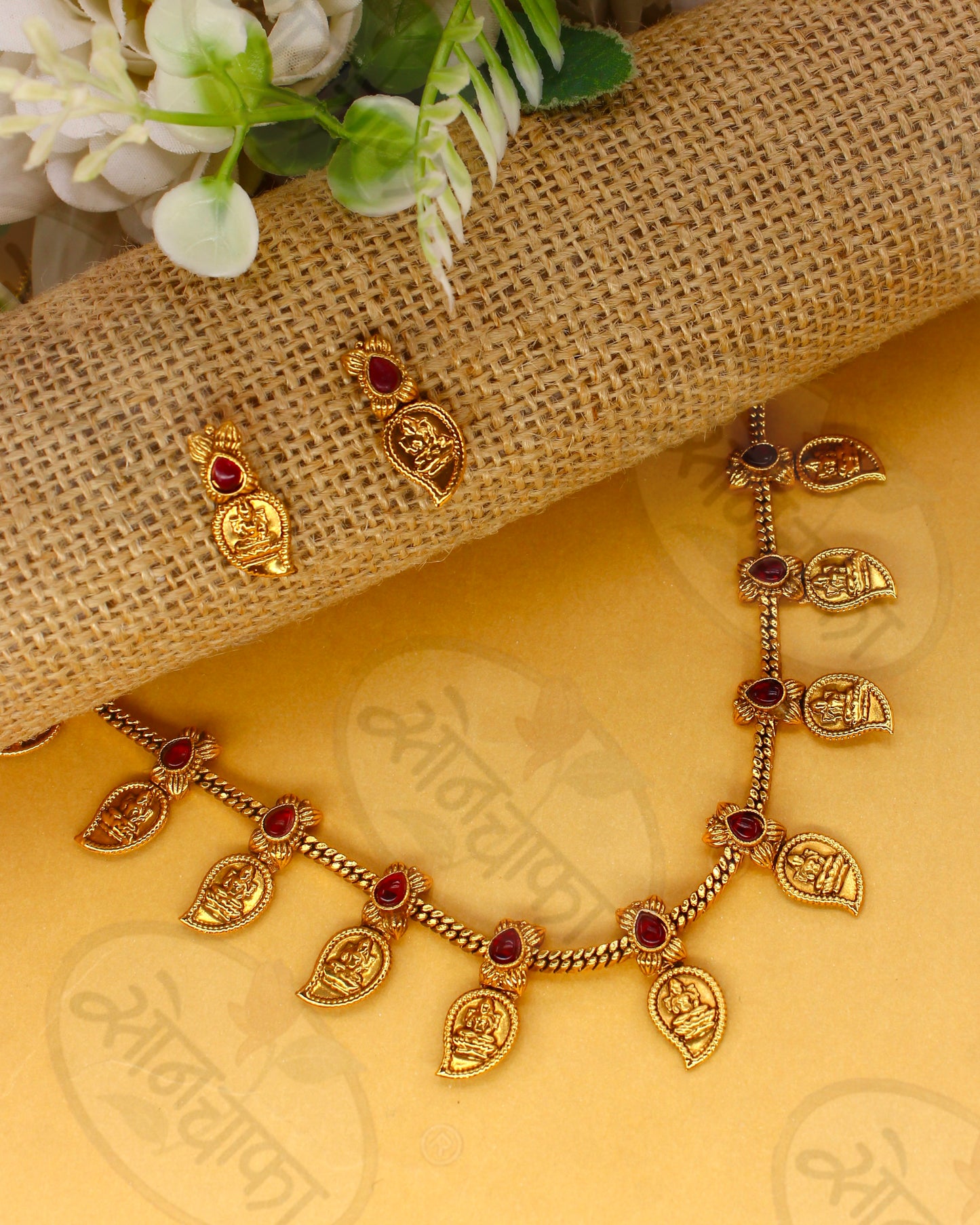 LEAF DESIGNER NECKLACES