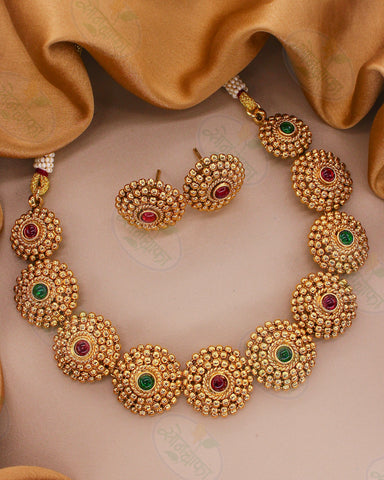 BEAUTIFUL GOLDEN BEADS NECKLACE