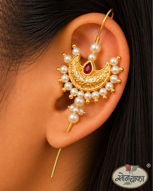 GRACEFUL MOTI EAR-CUFF