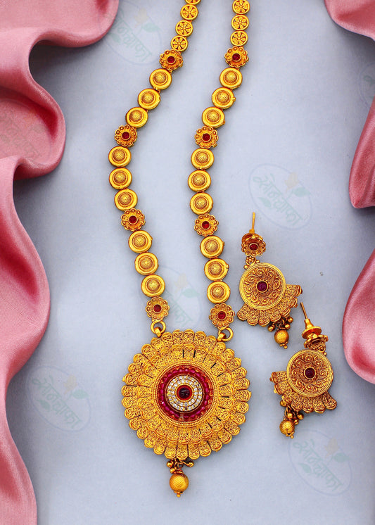 GLAMOROUS MATTE NECKLACE