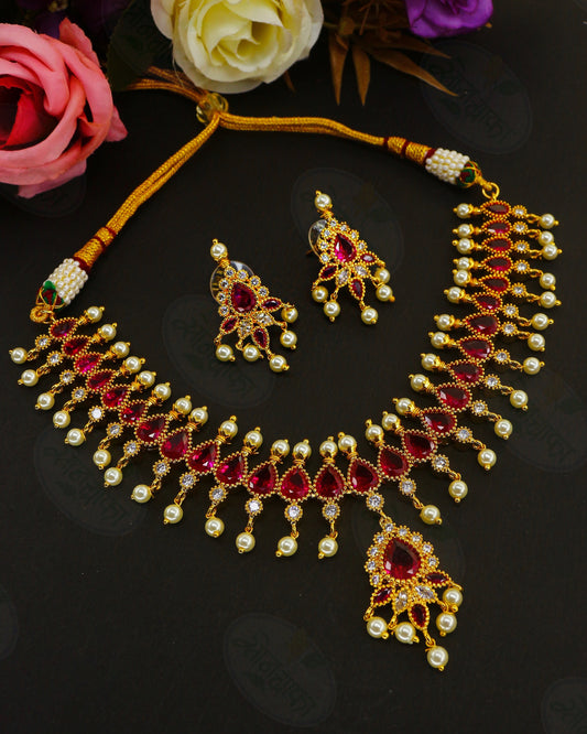 FANCY LEAF INSPIRED PEARL NECKLACE