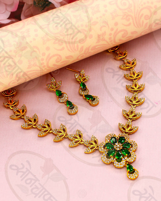 FLORAL DESIGNER NECKLACE