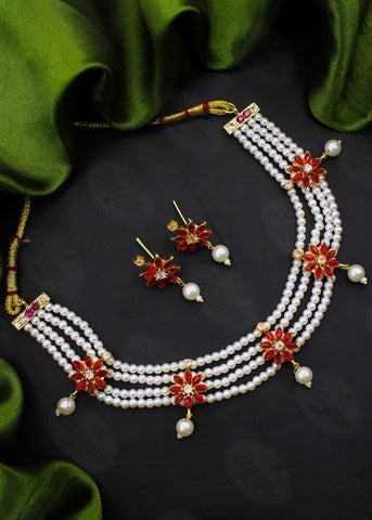 ELEGANT FORAL PEARL NECKLACE