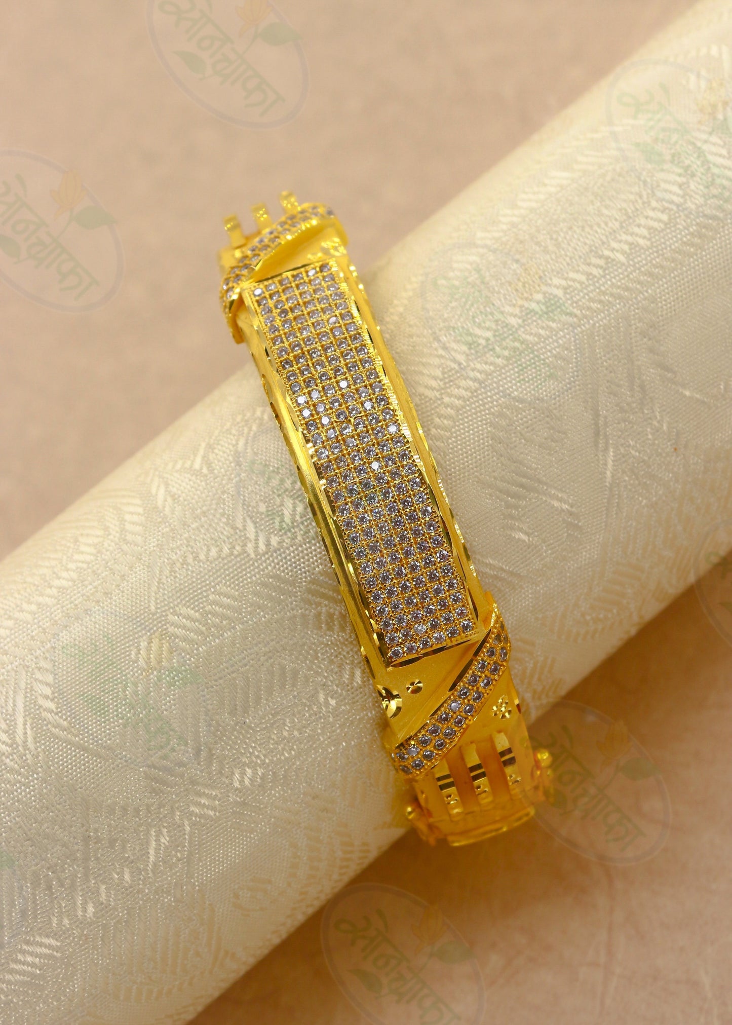 CLASSIC GOLD PLATED KADA