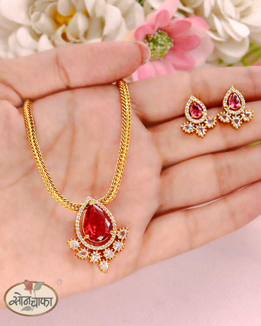 RADIANT GLAM NECKLACE