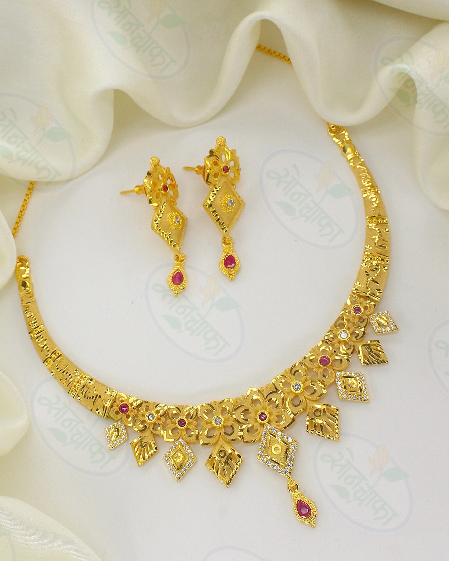 MINAKARI GOLD PLATED NECKLACE