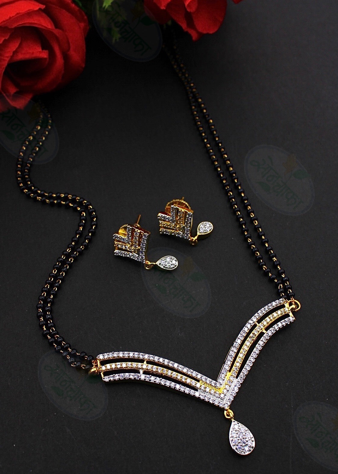 CLASSIC DIAMOND MANGALSUTRA