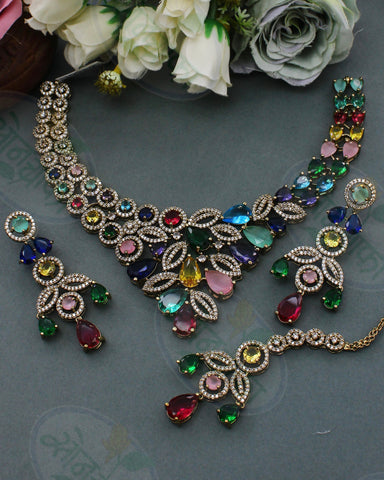 MULTI COLOUR STONE NECKLACE