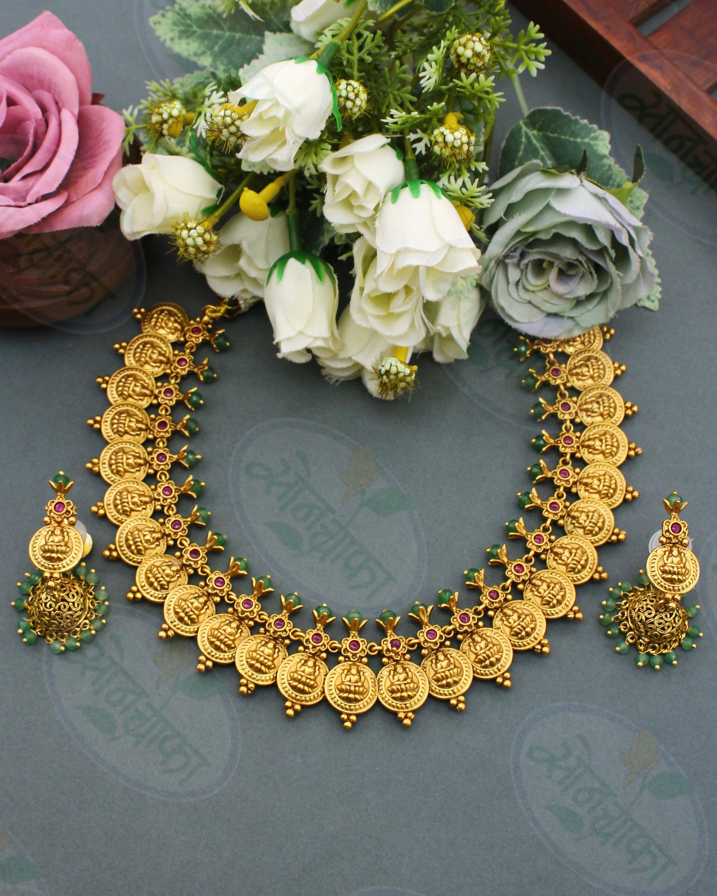 TEMPLE DESIGNER NECKLACE