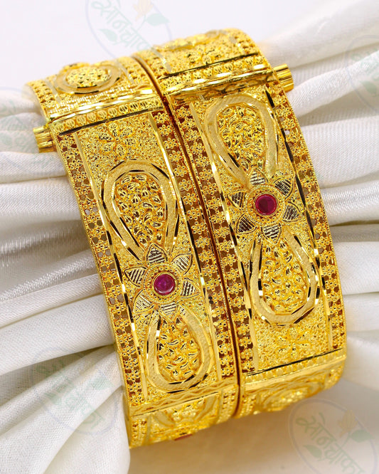 DESIGNER GOLD PLATED BANGLES